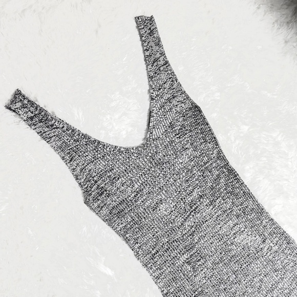 Dynamite Dress - Picture 3 of 7